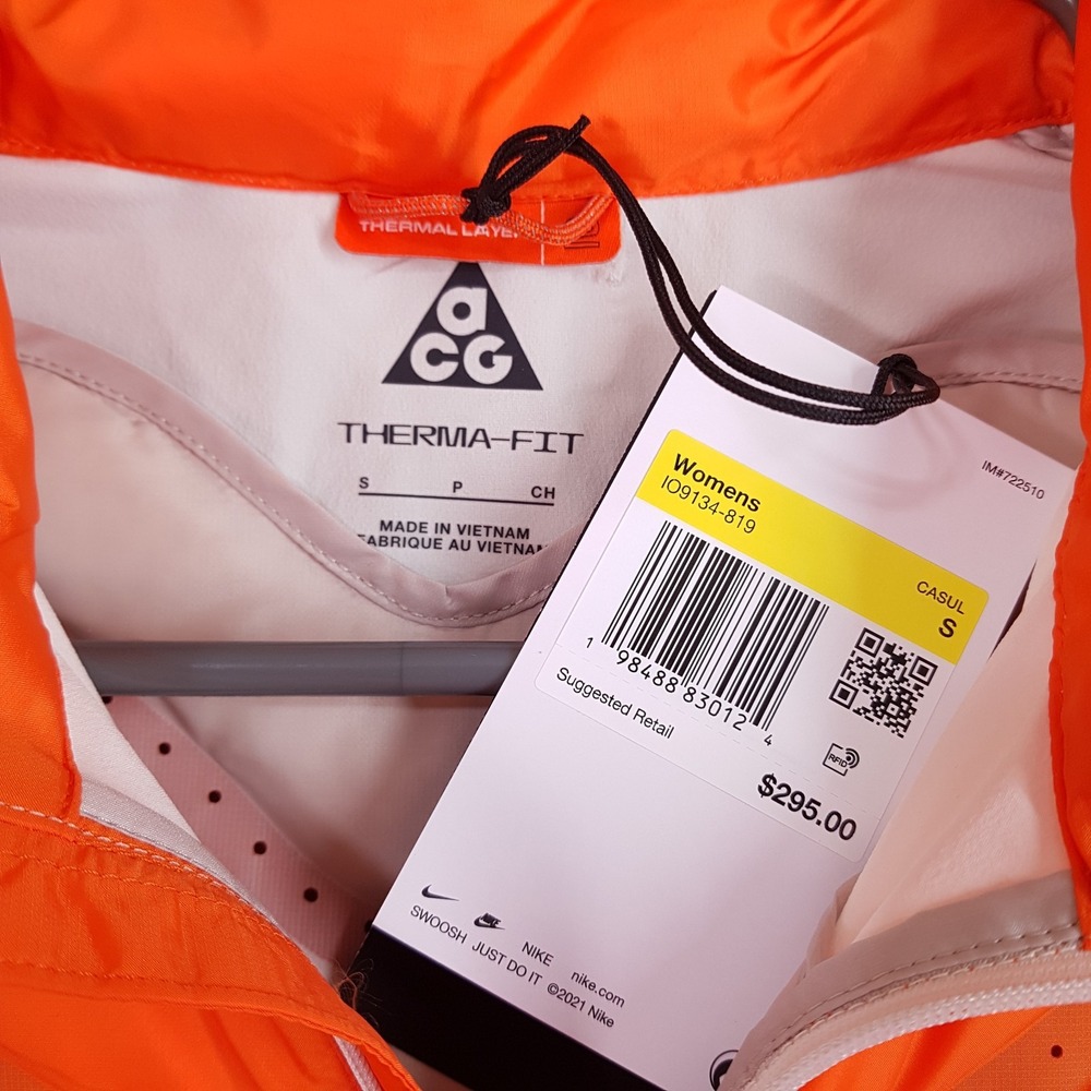 NIKE ACG Therma Fit Lava Loft Jacket Womens SMALL Orange IO9134-819 - Picture 3 of 7